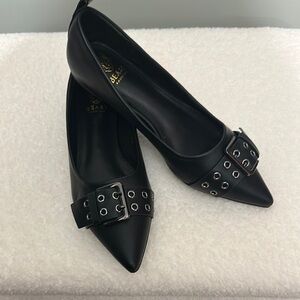 Women's Beast Fashion Selina Pointed Toe Flats Size 8 Black